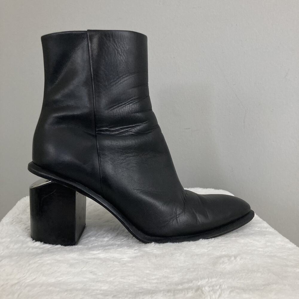 Alexander Wang Black Anna Calf Boots Urban Edgy Modern zip up leather 37, US 7